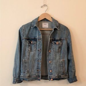 Old Navy Denim Jacket - Size Medium